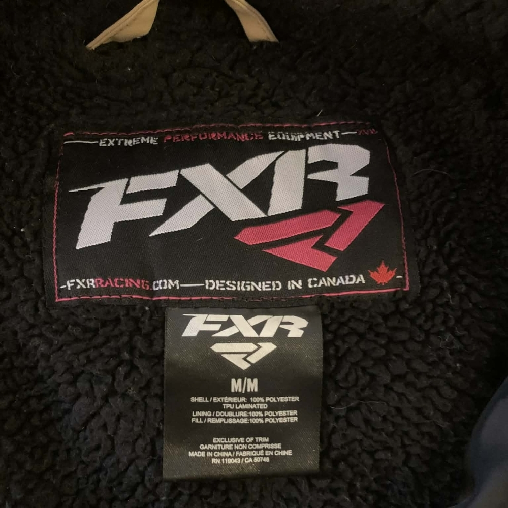FXR Racing Women's Sierra Winter Parka Tan Apres Ski Gorpcore Faux Fur Hood M - Picture 7 of 10